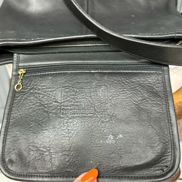 Vintage 90s Coach Worth Bag 4143 Black Glove-Tanned Leather Shoulder Bag - Picture 6 of 17